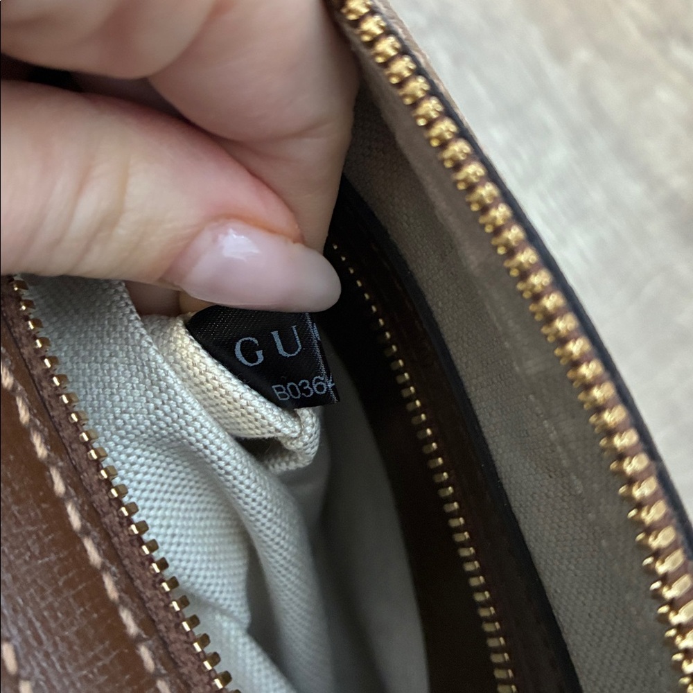 Gucci GG Supreme coated canvas messenger bag - Picture 9 of 10